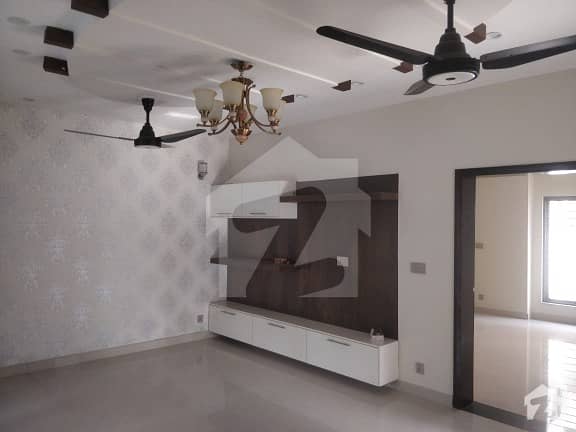 A 10 Marla Beautiful Ideal Location Slightly Used Beautiful House Available For Rent With Gas In Bahria Town Lahore