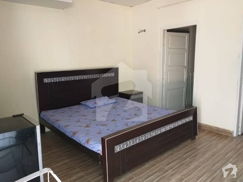 Fully Furnished Room For Rent Best For Male And Females