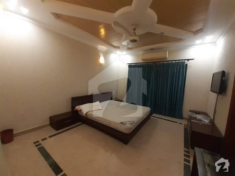 ڈیفینس رایا ڈی ایچ اے ڈیفینس لاہور میں 4 کمروں کا 14 مرلہ مکان 1.1 لاکھ میں کرایہ پر دستیاب ہے۔