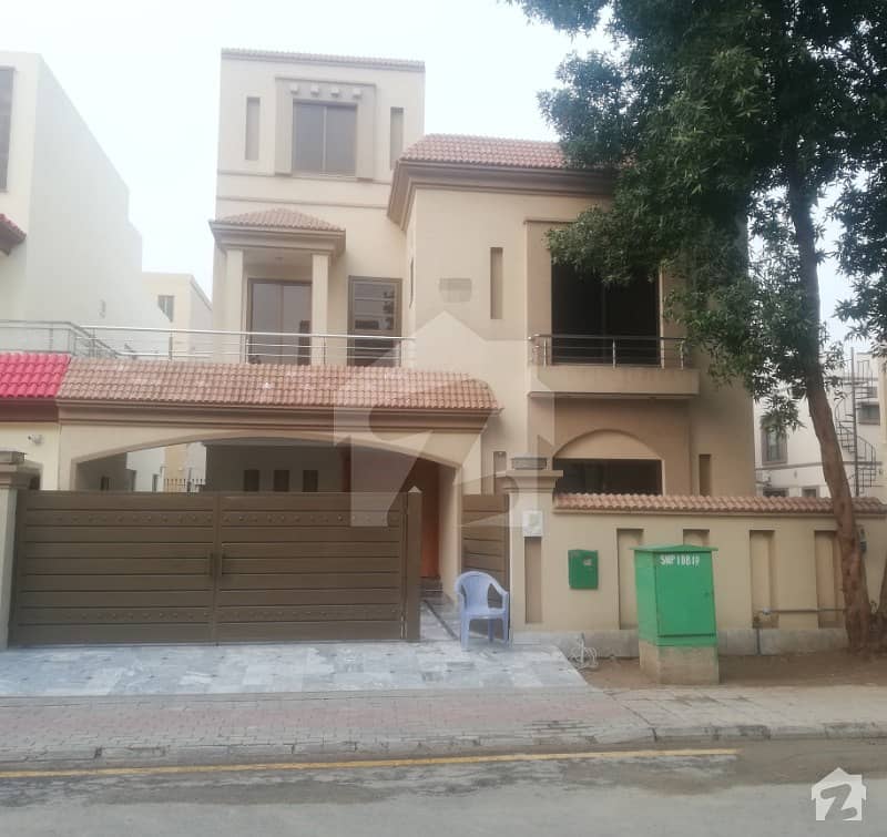 10 MARLA HOUSE AVAILABLE FOR RENT IN SECTOR C BAHRIA TOWN LAHORE