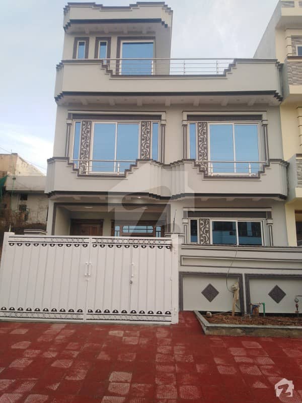 Brand New 25x40 Luxury House For Sale In G 13