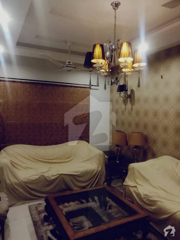 علامہ اقبال انٹرنیشنل ائیرپورٹ لاہور میں 4 کمروں کا 10 مرلہ مکان 75 ہزار میں کرایہ پر دستیاب ہے۔