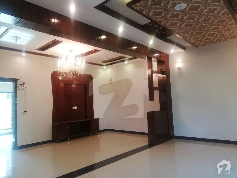 5 Marla Upper Pprtion For Rent In Bb Block Sector D Bahria Town Lahore