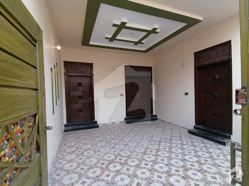 شالیمار کالونی ملتان میں 4 کمروں کا 6 مرلہ مکان 95 لاکھ میں برائے فروخت۔