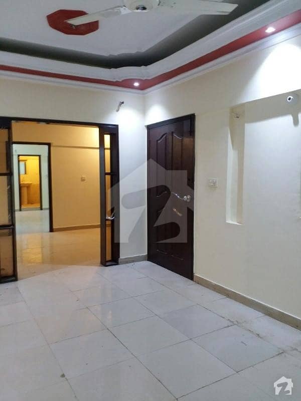 APARTMENT IS AVAILABLE FOR RENT DHA PHASE 6 950 SAQAR FET 2 BEDROOM