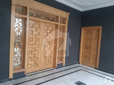 1 Kanal House In A Prime Location Of Phase 2 For Sale 1 Kanal House In A Prime Location Of Phase 2 For Sale