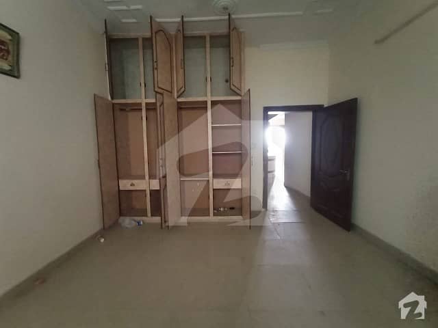 9 Marla Single Storey House Is Available For Sale