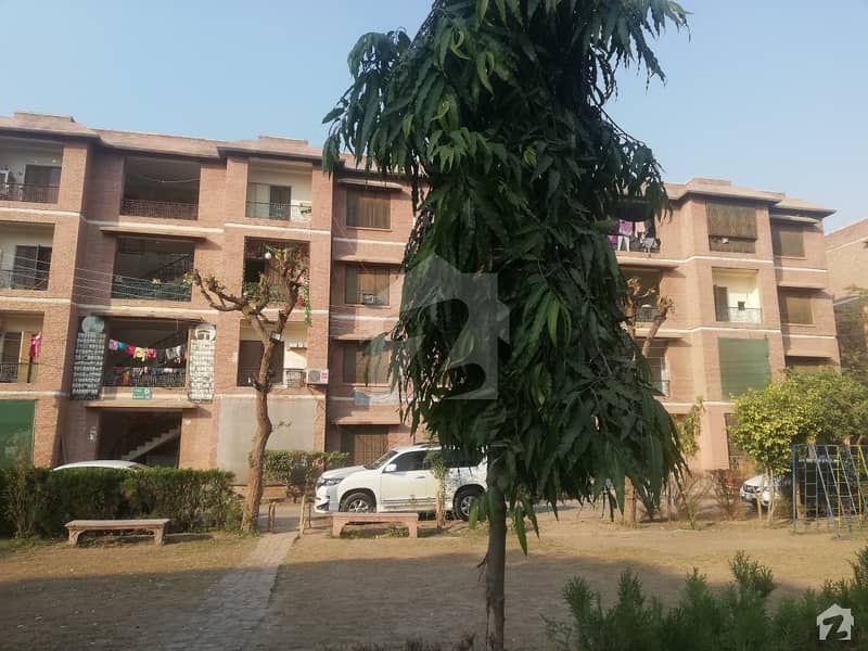 Flat For Sale In PHA Colony UET Lahore