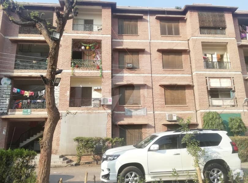 Flat For Sale In PHA Colony UET Lahore