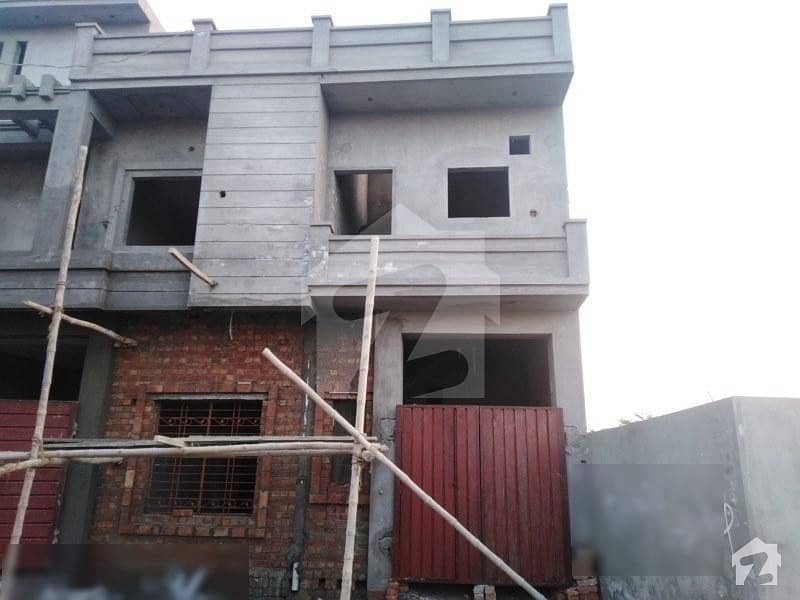 گرین کیپ ہاؤسنگ سکیم لاہور میں 2 کمروں کا 2 مرلہ مکان 33 لاکھ میں برائے فروخت۔