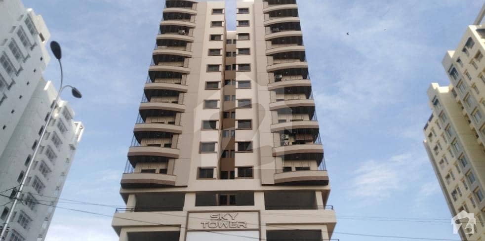 کلفٹن ۔ بلاک 8 کلفٹن کراچی میں 3 کمروں کا 8 مرلہ فلیٹ 2.95 کروڑ میں برائے فروخت۔
