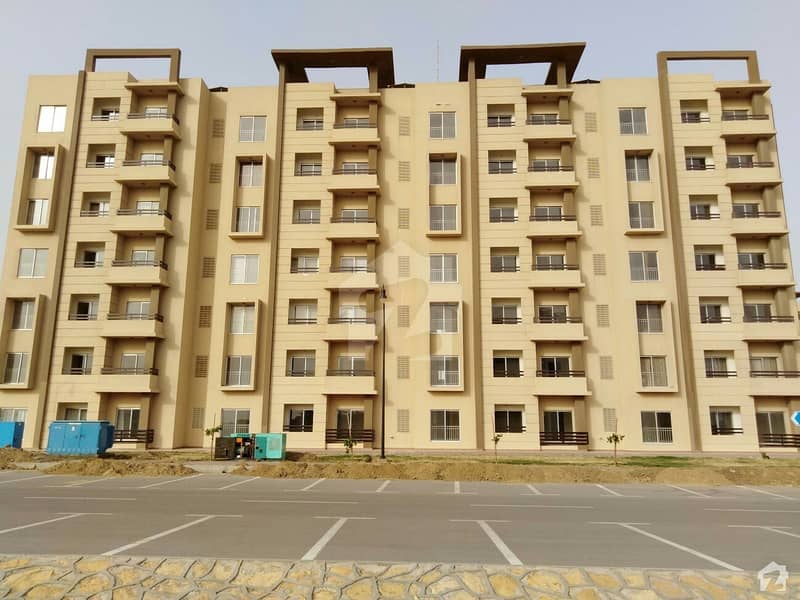 4 Bedrooms Luxurious Apartment For Sale In The Heart Of Bahria Town Karachi