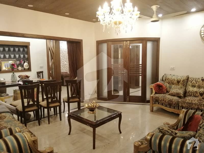 A BEAUTIFUL 10 MARLA FURNISHED UP PORTION FOR RENT IN OVERSES B BAHRIA TOWN LHR
