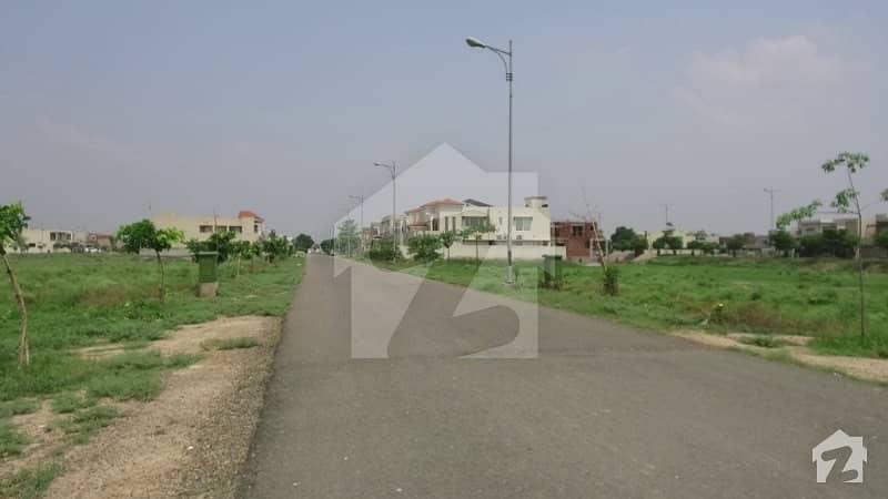 Golden Offer 1 Kanal  Pair Plots Back Of Main 150 Feet Road Near Commercial Market Available For Sale In DHA Phase 6 C