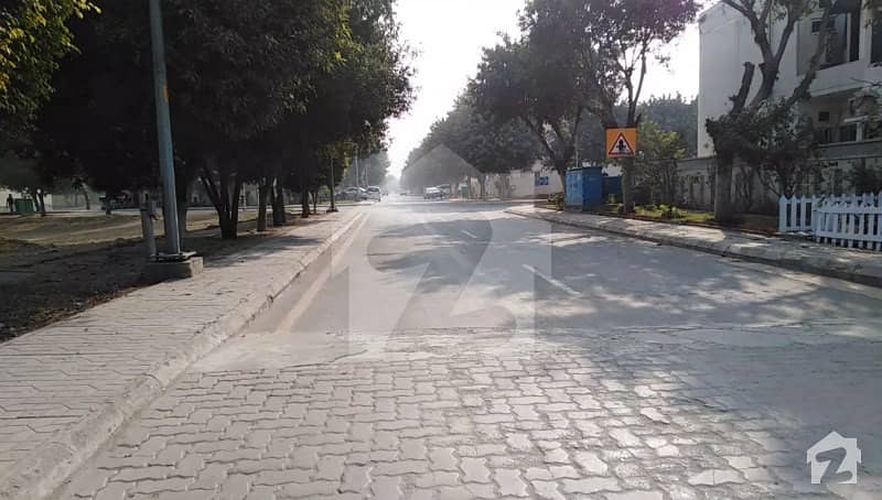 10 Marla Plot For Sale In Janiper Block Bahria Town Lahore