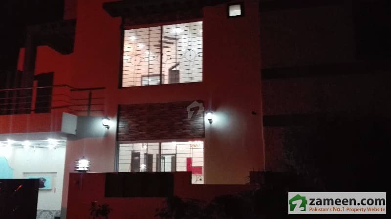 Al-Mairaj Offers 5 Marla Owner Made House With Gas In Safari Villas Bahria Town Lahore