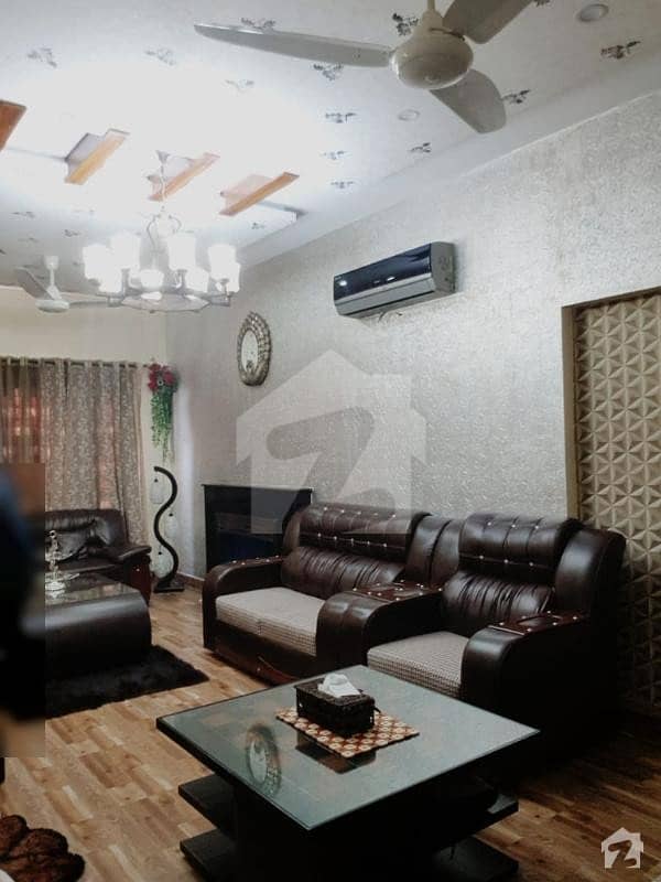 بینکرز ہاؤسنگ سوسائٹی ۔ بلاک اے بینکرز کوآپریٹو ہاؤسنگ سوسائٹی لاہور میں 5 کمروں کا 10 مرلہ مکان 2.5 کروڑ میں برائے فروخت۔