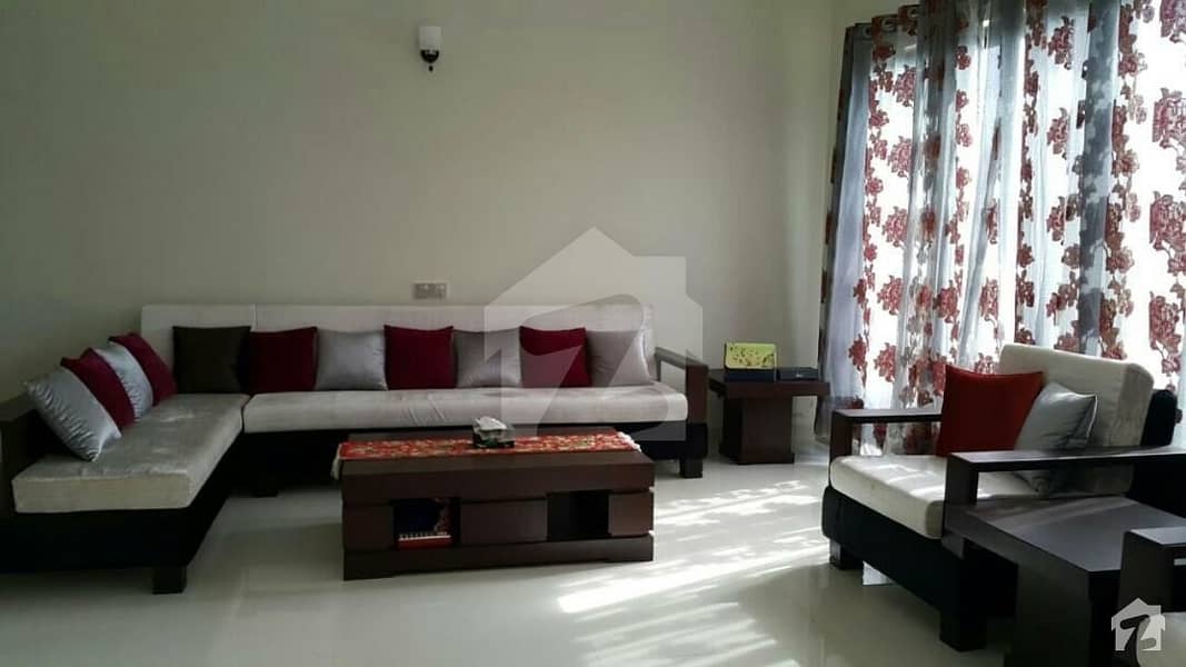 کشمیر پوائنٹ مری میں 6 کمروں کا 10 مرلہ مکان 3.5 کروڑ میں برائے فروخت۔