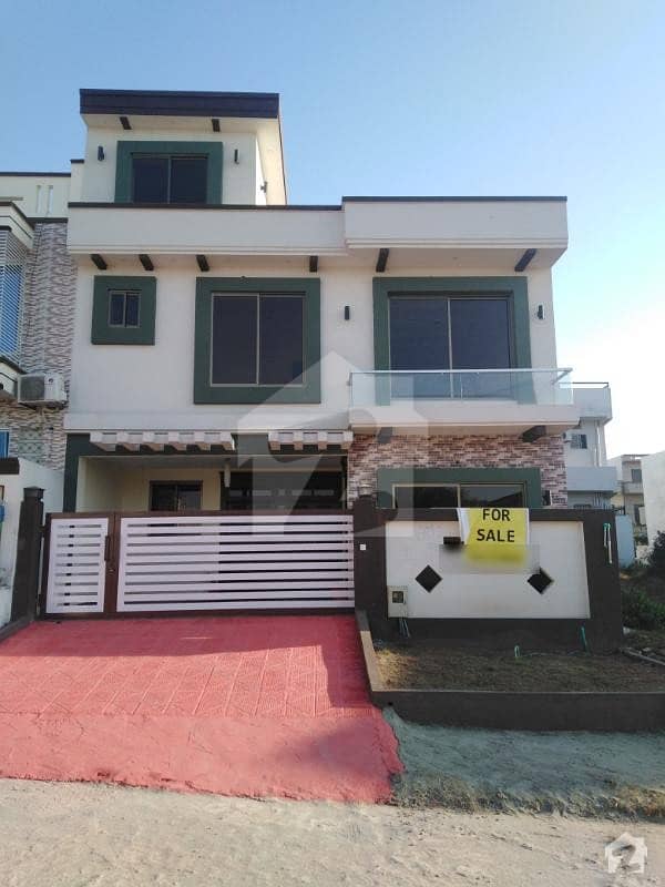 Brand New Luxury 30x60 House For Sale In G 13