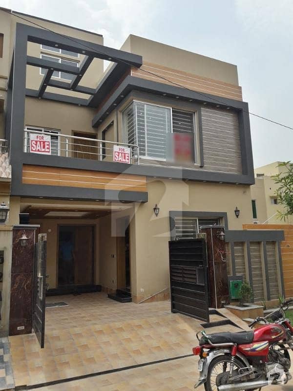 5 Marla House For Rent AA Block Facing Park Bahria Town Lahore