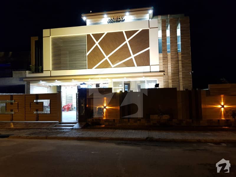 Top Location 1 Kanal Brand New Luxurious Beautiful House For Sale In Bahria Town Lahore