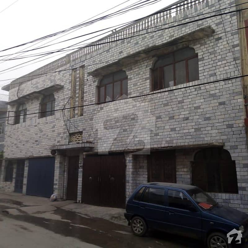 لال کُرتی راولپنڈی میں 8 کمروں کا 12 مرلہ مکان 3.2 کروڑ میں برائے فروخت۔