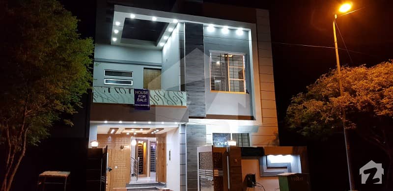 بحریہ ٹاؤن ۔ بلاک بی بی بحریہ ٹاؤن سیکٹرڈی بحریہ ٹاؤن لاہور میں 3 کمروں کا 5 مرلہ مکان 1.17 کروڑ میں برائے فروخت۔