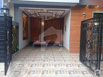 5 MARLA UPPER PORTION AVAILABLE IN BB BLOCK SECTOR D BAHRIA TOWN LAHORE 5 MARLA UPPER PORTION AVAILABLE IN BB BLOCK SECTOR D BAHRIA TOWN LAHORE