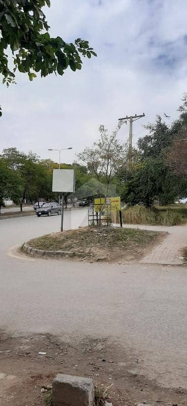 30x70 Residential Plot For Sale In F-11/4 Islamabad