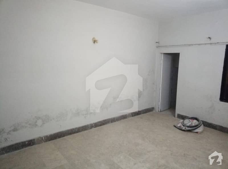 120 Square Yards 3 Bedroom House Is Available For Sale In Good Condition