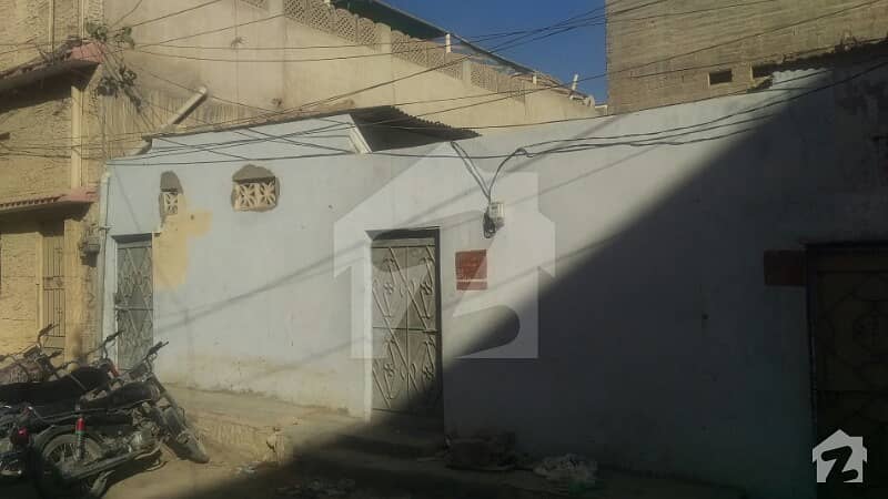 مومن آباد اورنگی ٹاؤن کراچی میں 4 کمروں کا 6 مرلہ مکان 70 لاکھ میں برائے فروخت۔