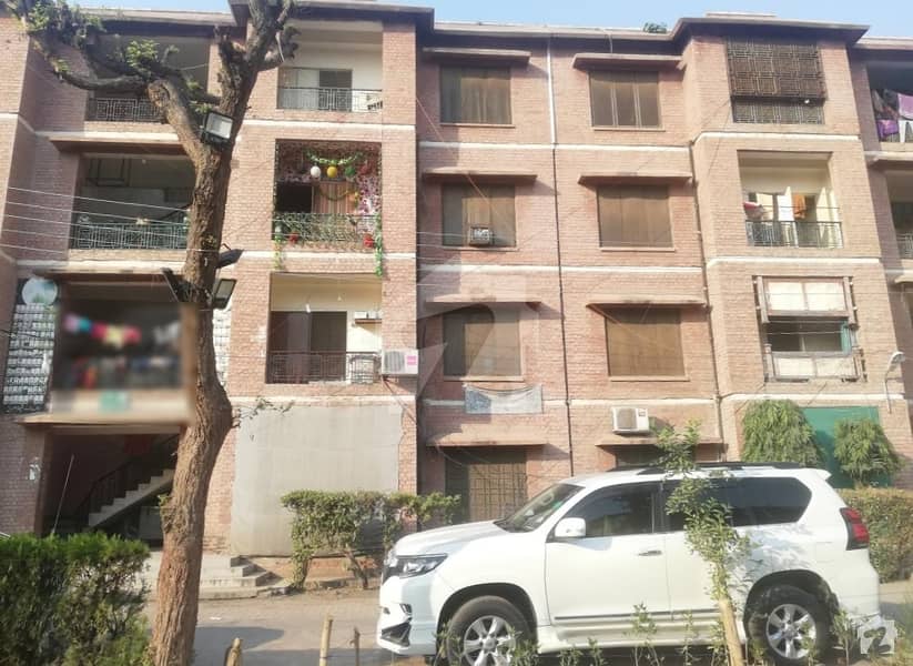 Flat For Sale In PHA Colony UET Lahore