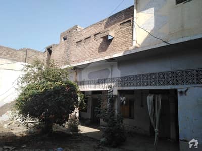 عید گاہ روڈ پشاور میں 6 کمروں کا 10 مرلہ مکان 1.3 کروڑ میں برائے فروخت۔