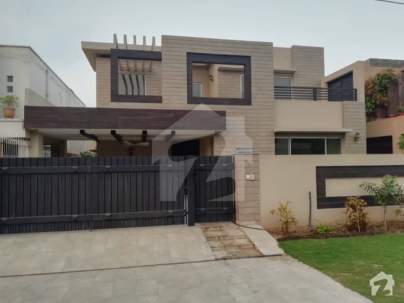 1 Kanal Luxurious Used Bungalow For Sale In Dha Phase 5 Fully Basement