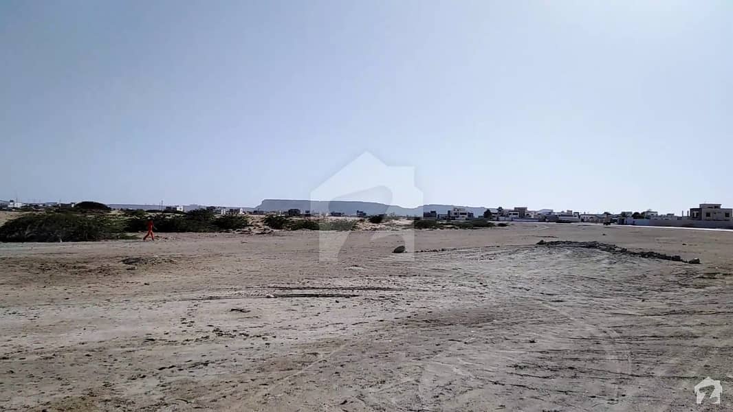 111 Square Yard Plot In Gwadar