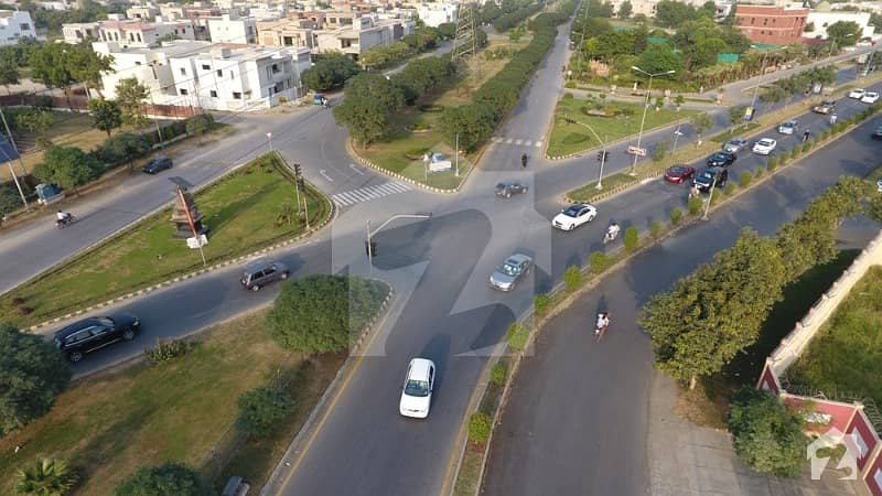 ای ایم ای سوسائٹی لاہور میں 12 مرلہ رہائشی پلاٹ 1.55 کروڑ میں برائے فروخت۔