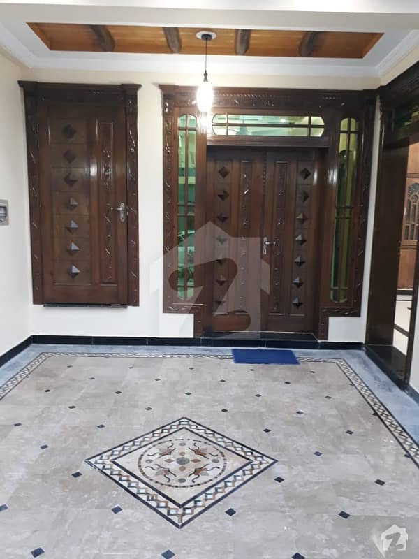 جی ۔ 13 اسلام آباد میں 3 کمروں کا 5 مرلہ مکان 1.75 کروڑ میں برائے فروخت۔