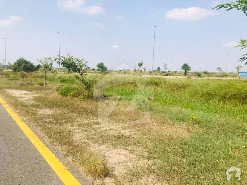 1 Kanal Low Budget Ideal Located Plot For Sale In Dha Phase 7 Lahore