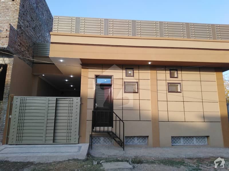 الحرم ماڈل ٹاؤن پشاور میں 6 کمروں کا 7 مرلہ مکان 1.6 کروڑ میں برائے فروخت۔