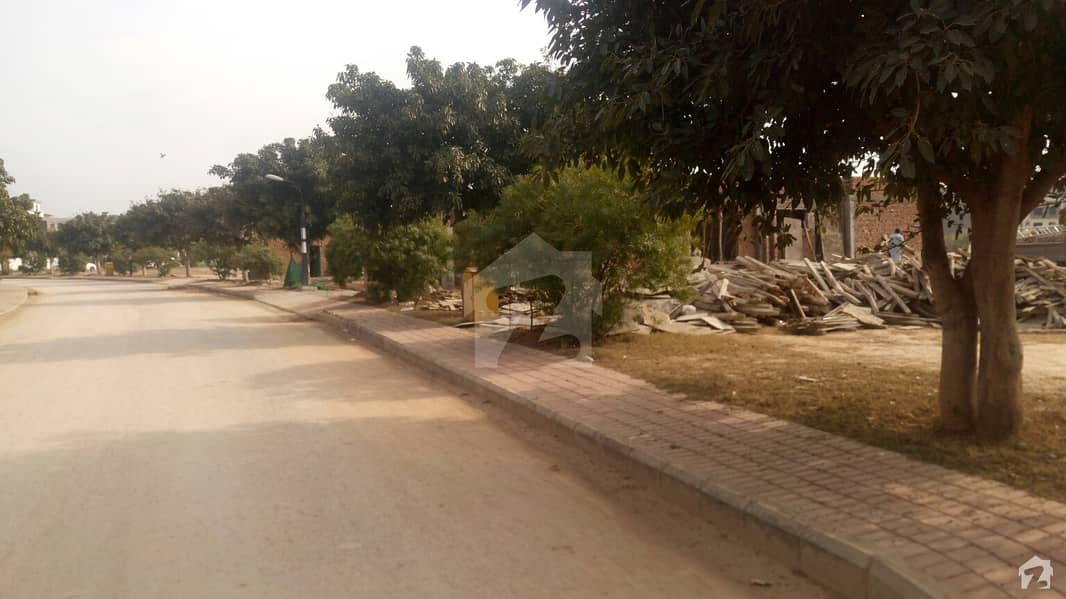 Plot No 65 Back Open For Sale In Overseas Sector 1 Phase 8 Bahria