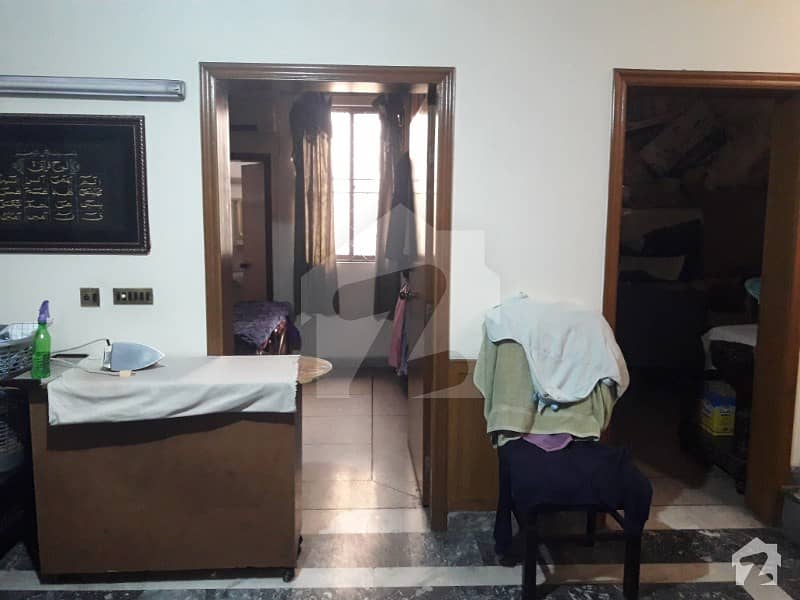 جوہر ٹاؤن فیز 1 جوہر ٹاؤن لاہور میں 4 کمروں کا 5 مرلہ مکان 1.2 کروڑ میں برائے فروخت۔