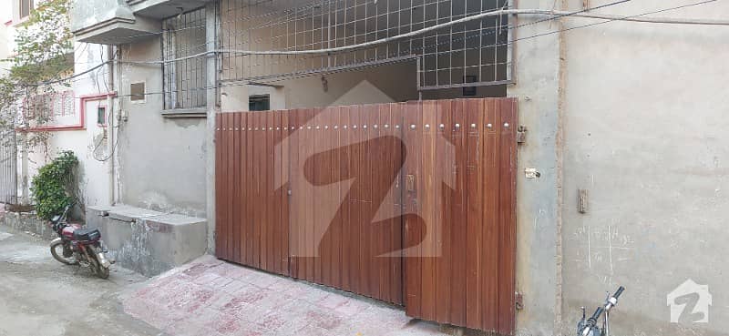 5 Marla Semi Commercial House on 4 Chak Road for Sale