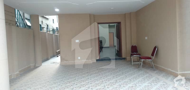 1 kinal brand new house for rent in modal town
