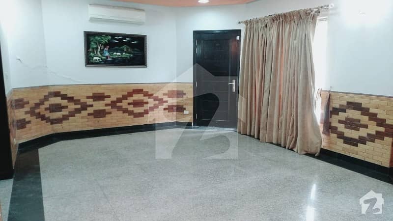 11 Marla House For Rent In Safari Villas Sector B Bahria Town Lahore