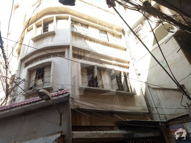 شاہی بازار حیدر آباد میں 3 کمروں کا 16 مرلہ مکان 1.25 کروڑ میں برائے فروخت۔