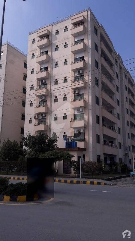 عسکری 10 - سیکٹر بی عسکری 10 عسکری لاہور میں 3 کمروں کا 10 مرلہ فلیٹ 1.25 کروڑ میں برائے فروخت۔