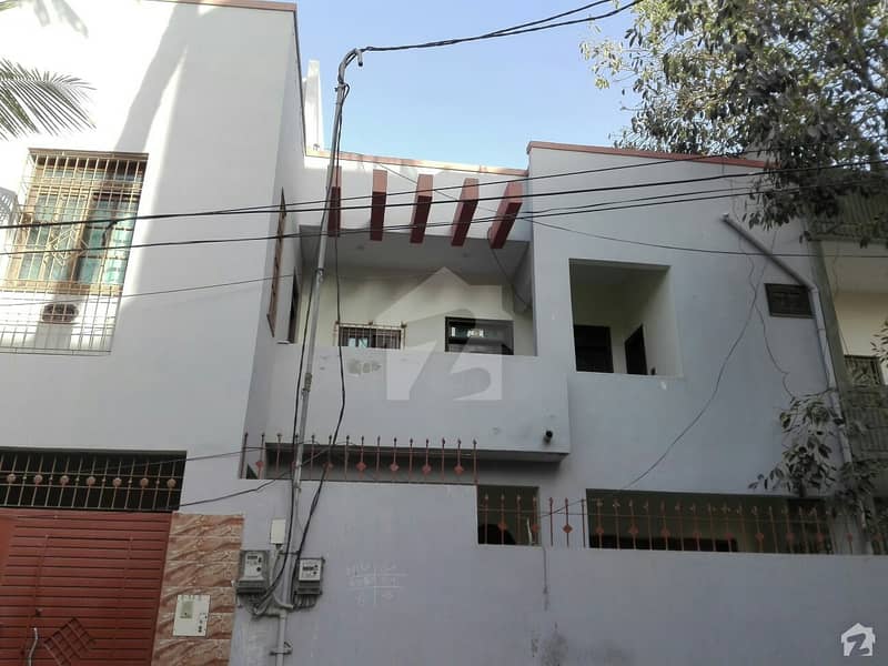 نارتھ کراچی ۔ سیکٹر 11اے نارتھ کراچی کراچی میں 6 کمروں کا 12 مرلہ مکان 2.5 کروڑ میں برائے فروخت۔