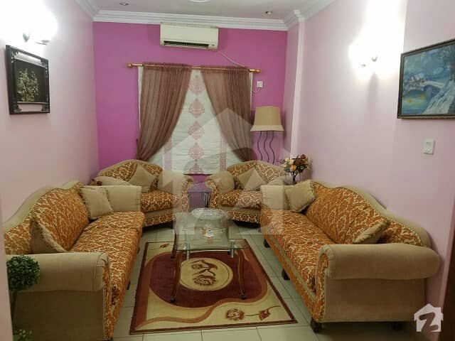 In Low Price Beautiful Apartment In Bukhari Commercial