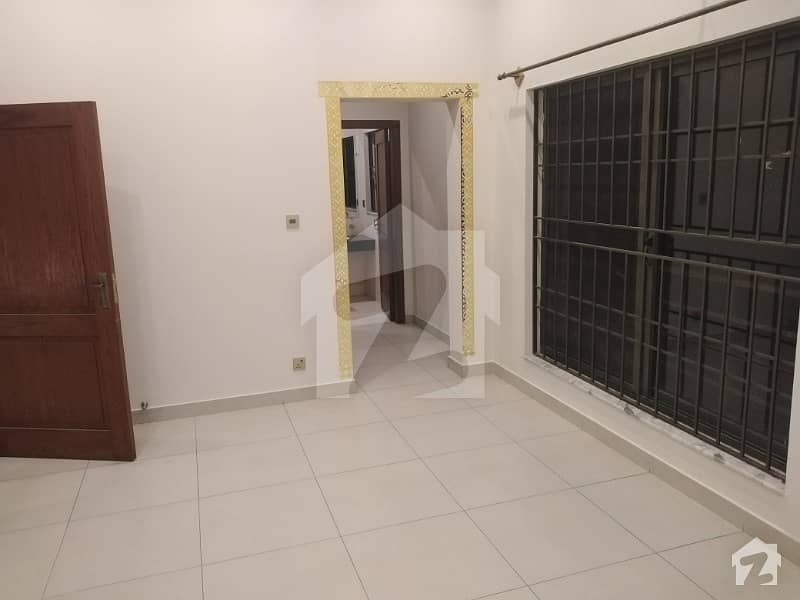 Prime Location Full House For Rent In G-6 Islamabad