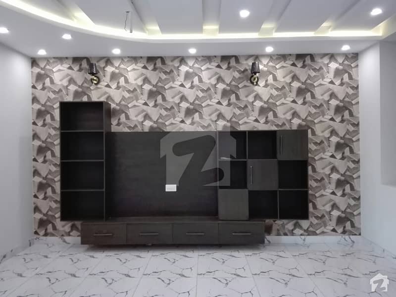 کینال گارڈنز - بلاک اے اے کینال گارڈن لاہور میں 3 کمروں کا 5 مرلہ مکان 1.08 کروڑ میں برائے فروخت۔